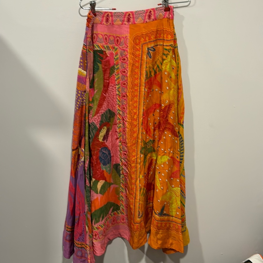 EUC FARM Rio Colorful Skirt Size Small
